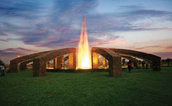 12794647_900037586762159_2585117483064300954_o