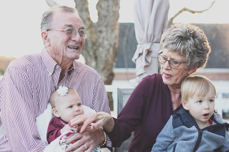 Guest Post || How To Plan A Multi-generational Family Vacation by Kiley Morrow