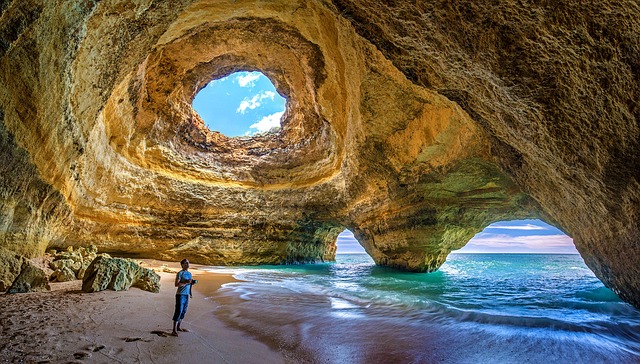 1. Algarve